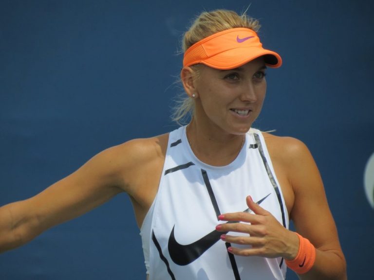 Vesnina é contra encontros à melhor de cinco sets e explica a razão