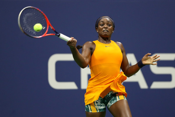 Stephens, campeã em título, cai com estrondo nos quartos-de-final do US Open
