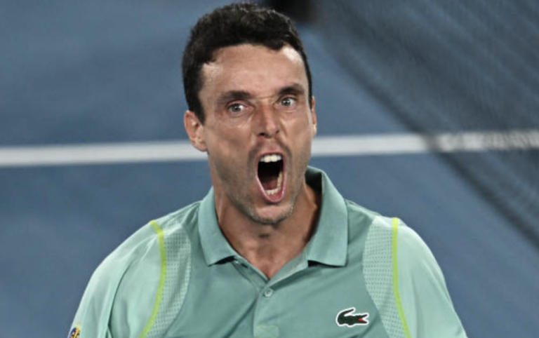 Bautista Agut pede ajuda: «Pode ser que o público me apoie no próximo encontro»