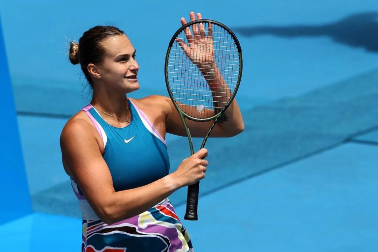 Sabalenka e Bencic impressionam, miúda Fruhvirtova encanta no Australian Open