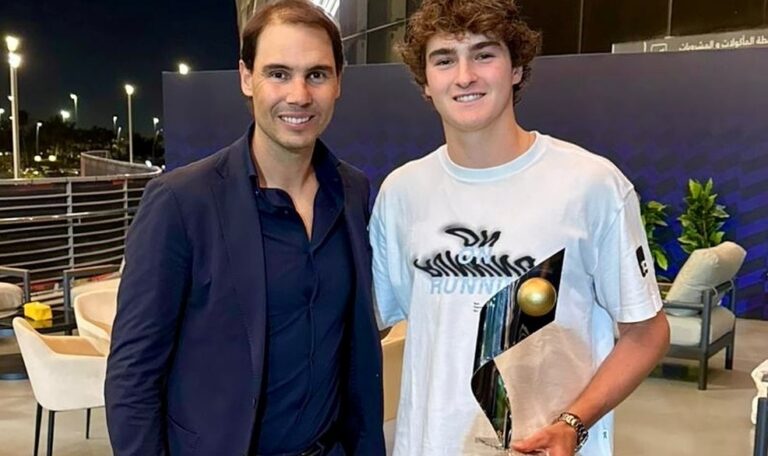 João Fonseca reencontra-se com Nadal, agora com o troféu das Next Gen Finals