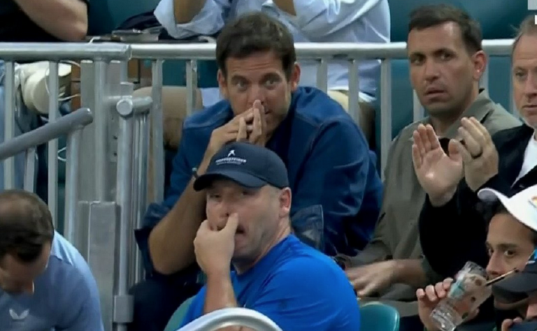 [VÍDEO] De luxo! Djokovic teve visitas de Del Potro e Serena nas bancadas em Miami