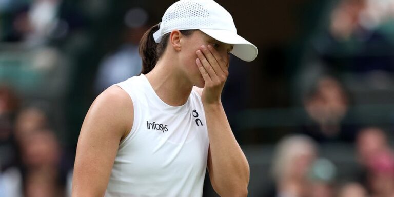 Swiatek desvaloriza mau início de ano: «Não quero pensar demasiado nisso»