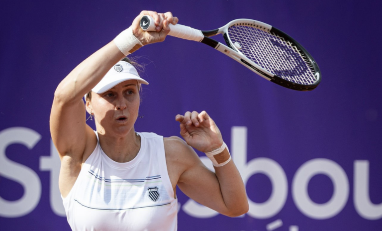 Samsonova e Collins marcam encontro nas meias-finais de Estrasburgo