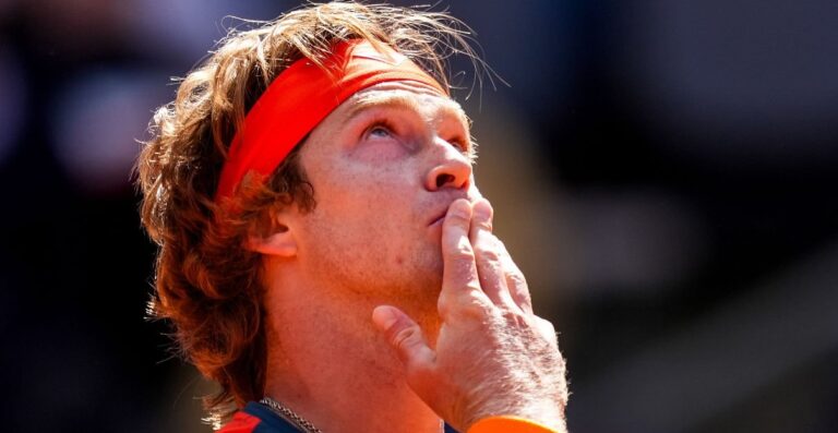 Rublev conquista o prémio humanitário Arthur Ashe