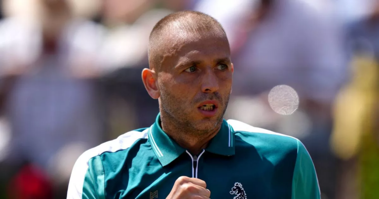 Evans dispara contra colegas: «Queixam-se do calendário mas não têm de jogar todas as semanas»