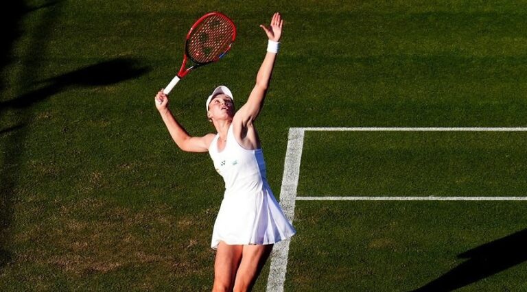 Rybakina arrasa e Azarenka perde em Wimbledon