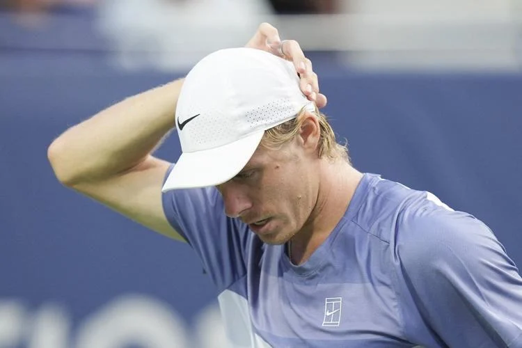 Shapovalov e a desilusão após perder em casa: «Foi totalmente mental»