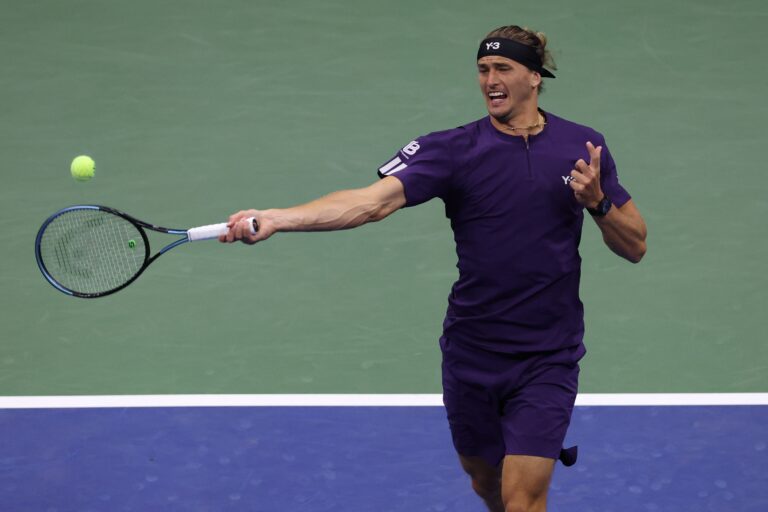 Zverev admite problema nas costas: «Está a ser duro, não consigo treinar muito…»