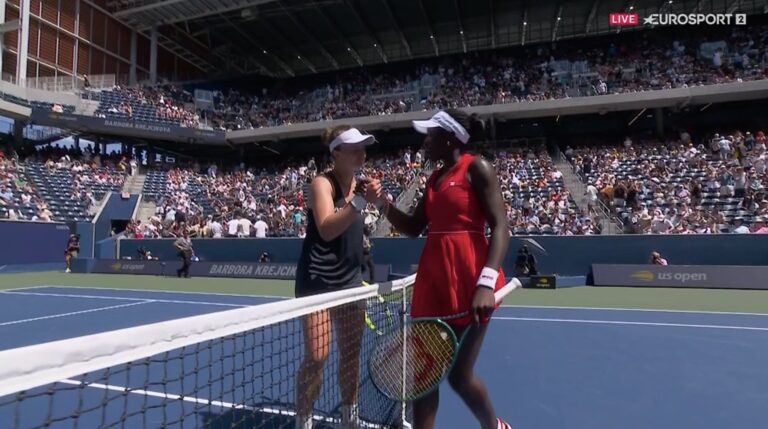 Krejcikova não dá chances a Mboko e avança no US Open