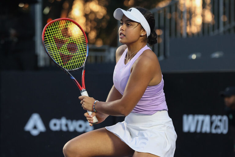 Naná Silva reage no segundo set, mas perde para cabeça de série número 2 no SP Open