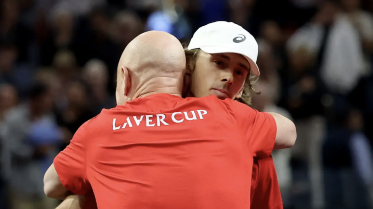 Mundo-Europa, 12-6: De Minaur volta a vencer e deixa a sua equipa a um passo da vitória