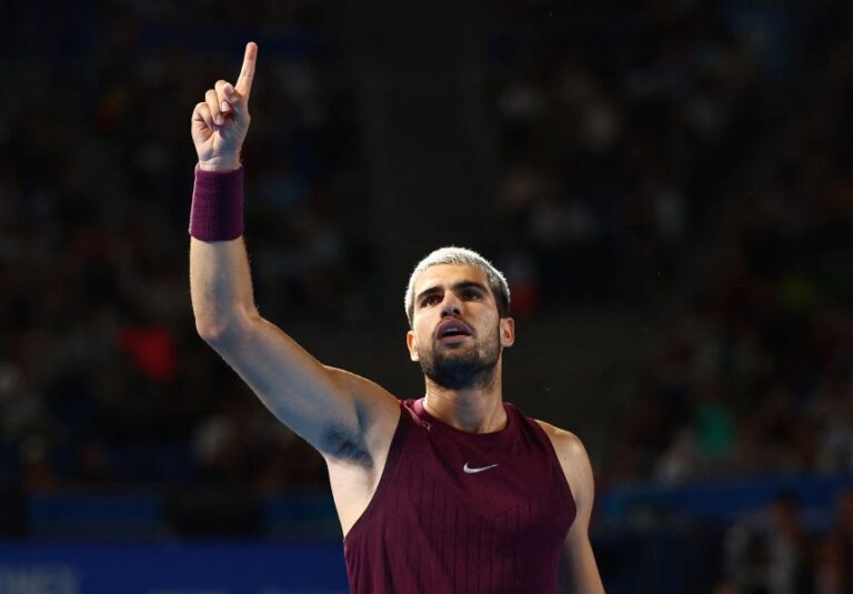 Alcaraz conquista o seu oitavo título de 2025 no ATP 500 de Tóquio