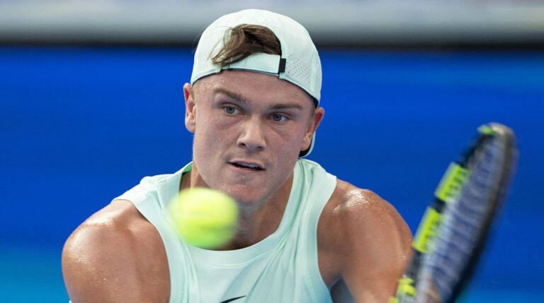 Rune lembra Xangai: «Fico feliz por não ter sido o único jogador de topo a perder com Vacherot»