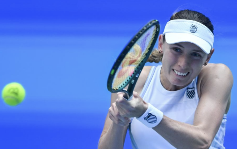 Mboko cai à primeira em Wuhan e continua sem ganhar desde que foi campeã em Montreal