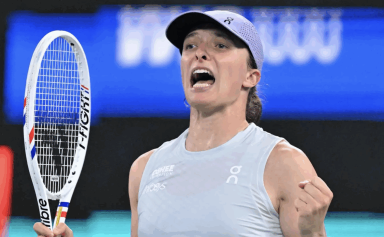 Swiatek já é a quarta da história com mais vitórias na fase de grupos das WTA Finals