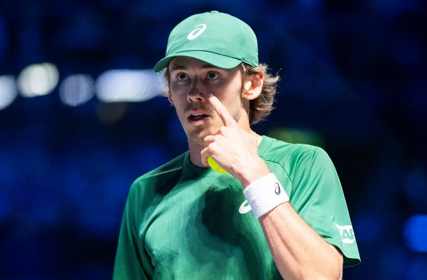 De Minaur está nos ‘quartos’ de Viena e cada vez mais perto das ATP Finals