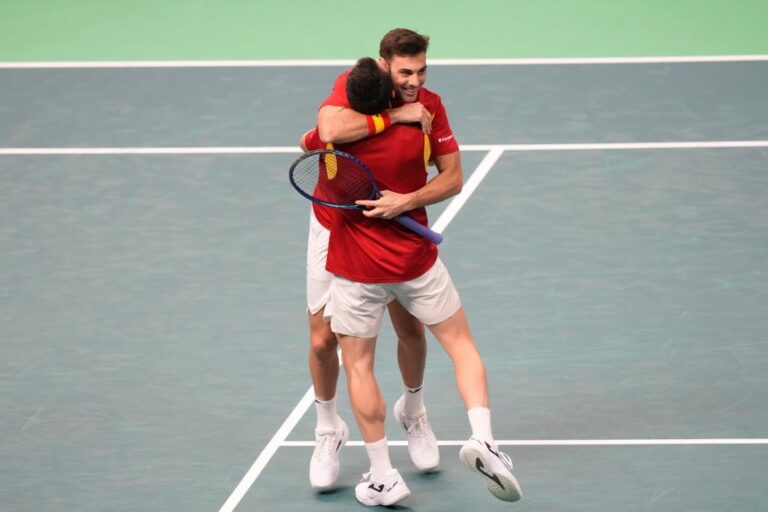 Espanha elimina Alemanha no par e vai discutir saladeira da Taça Davis com Itália
