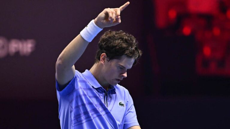 Tien e Blockx convencem rumo à final das NextGen Finals