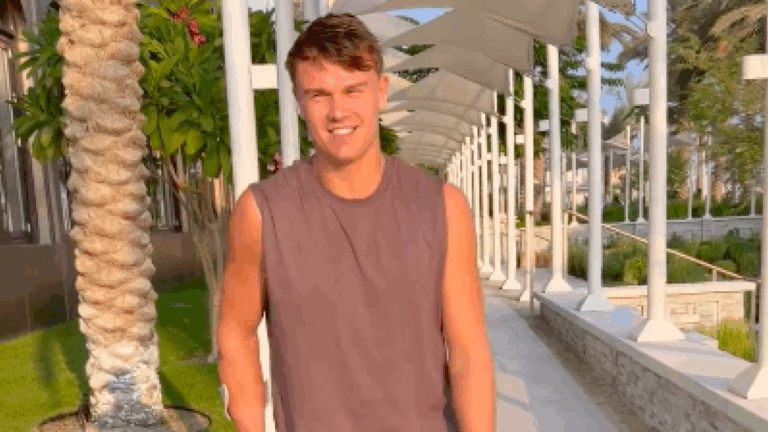 [VÍDEO] Rune mostra-se a andar pela primeira vez desde que foi operado