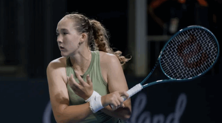 Andreeva salva match points a caminho dos ‘quartos’ em Brisbane