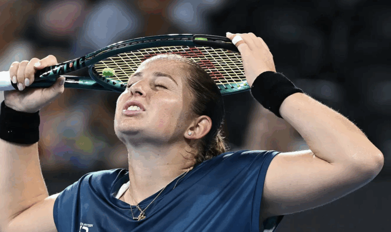 Bencic desiste e Ostapenko perde no WTA 500 de Abu Dhabi