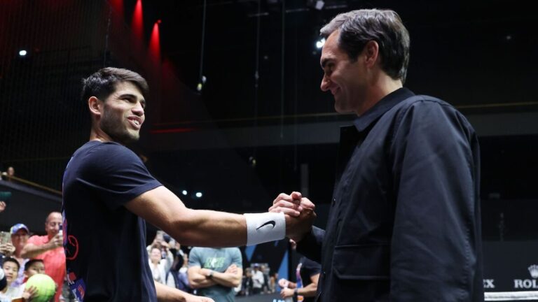 Federer: «Identifico-me mais com Alcaraz, sinto-me envolvido com a sua mentalidade»