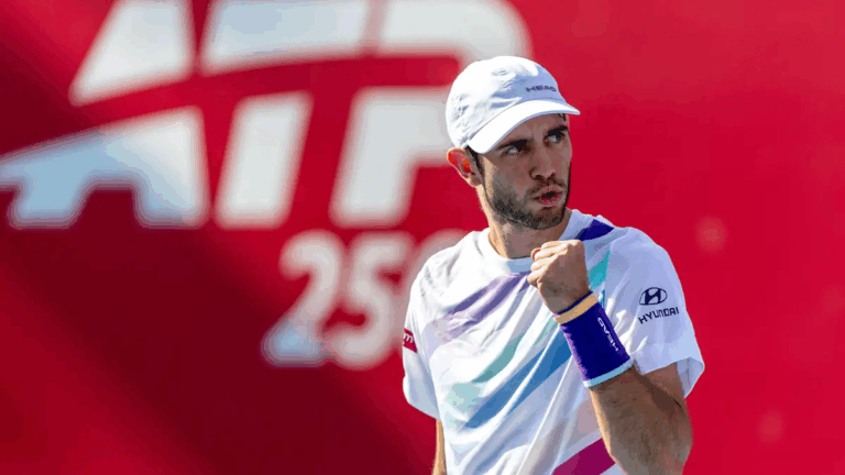 Nuno Borges resiste a grande batalha e avança em Auckland