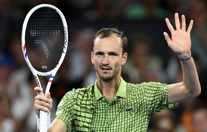 “O outro lado”: Medvedev fala das dificuldades que um tenista de alta competição enfrenta