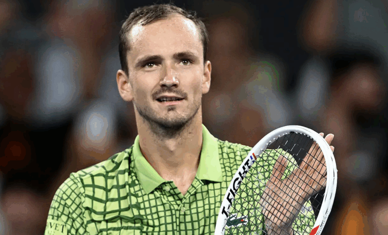 Medvedev reforça dado histórico com triunfo em Brisbane