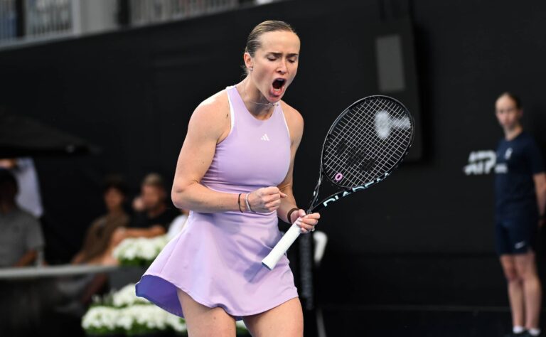 Svitolina apura-se em Auckland para a 24.ª final da carreira