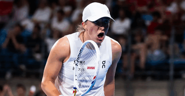 Swiatek em modo rolo compressor deixa Polónia a um passo das ‘meias’ da United Cup