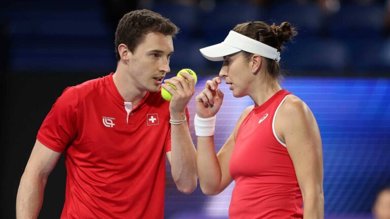 Bencic e Paul carregam Suíça para as meias-finais da United Cup