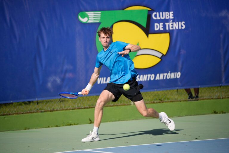 Basing resiste em Vila Real de Santo António e conquista sétimo título da carreira