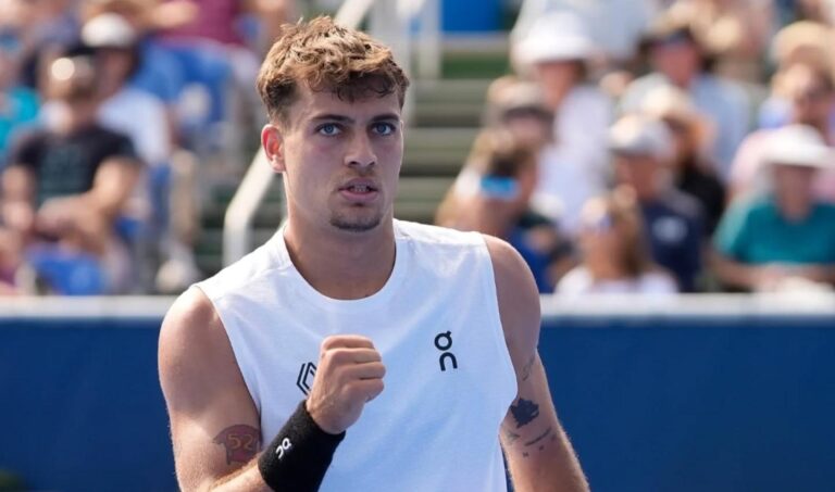Cobolli e Tiafoe resistem a batalhas para marcar duelo na final de Acapulco