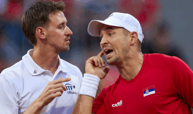 Surreal: Lajovic foi hospitalizado na Davis após ir contra um vidro no balneário no Chile