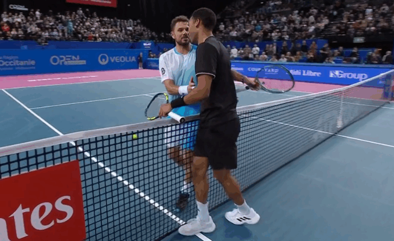 Auger-Aliassime passa por excelente Wawrinka e avança em Montpellier